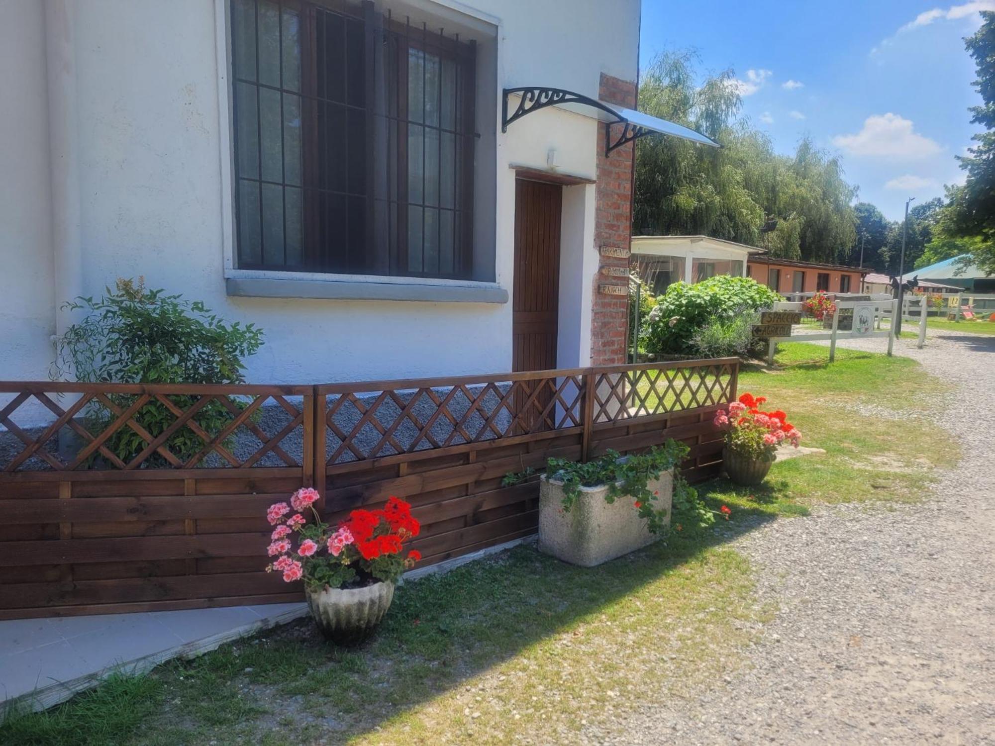Agriturismo La Fornace Centro Ippico Como Exteriér fotografie